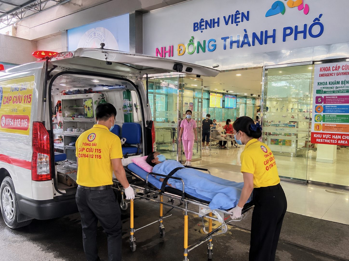 Chuyển viện bệnh viện nhi đồng thành phố